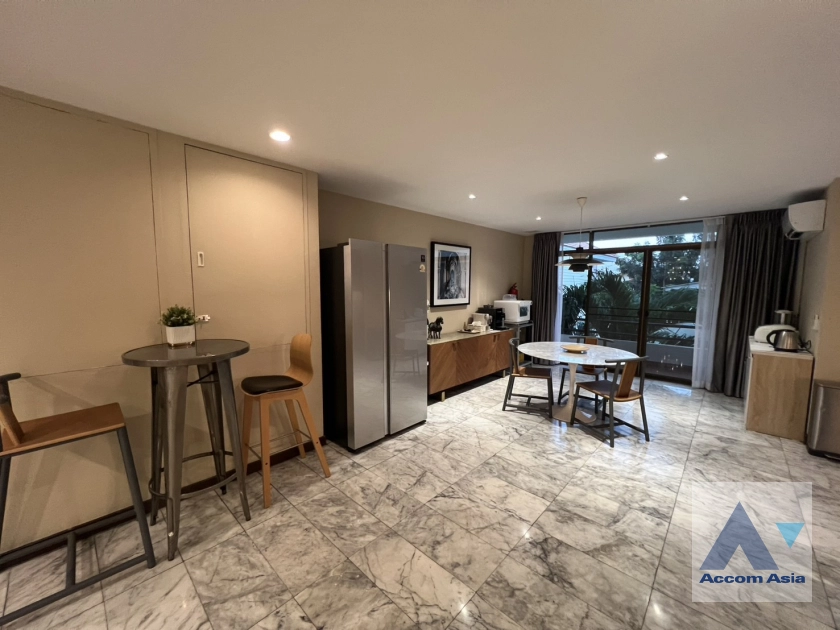 4  4 br Townhouse For Sale in Pattanakarn ,Bangkok ARL Hua Mak AA36437