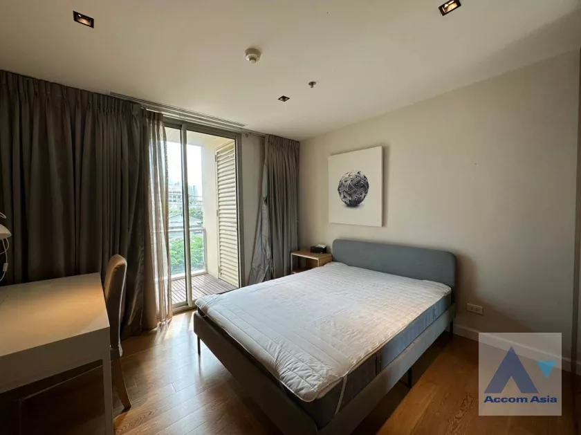 4  2 br Condominium for rent and sale in Silom ,Bangkok BTS Sala Daeng - MRT Silom at The Legend Saladaeng AA36440