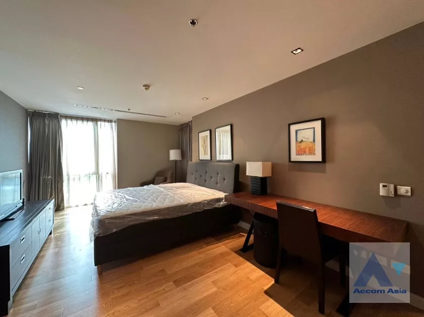 7  2 br Condominium for rent and sale in Silom ,Bangkok BTS Sala Daeng - MRT Silom at The Legend Saladaeng AA36440
