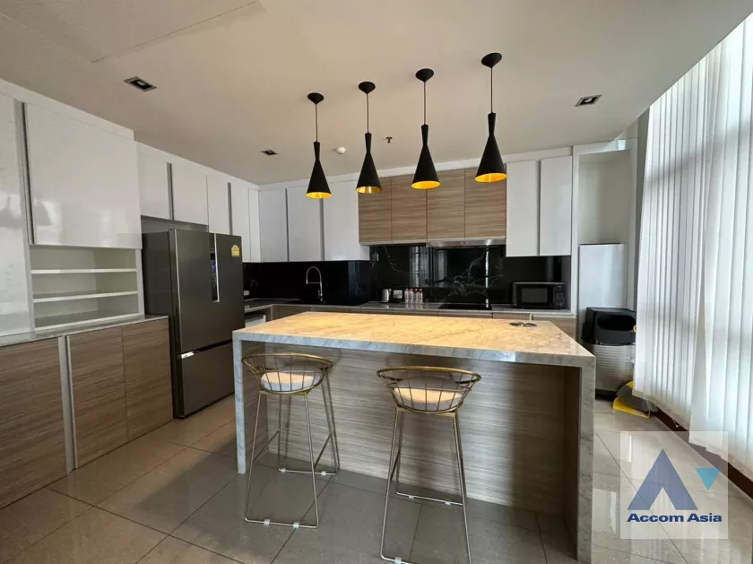 5  3 br Apartment For Rent in Silom ,Bangkok BTS Sala Daeng - MRT Silom at Suite For Family AA36441