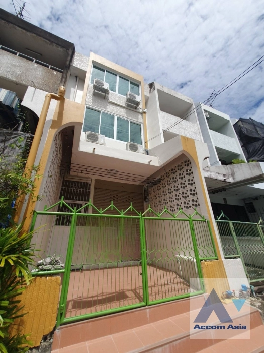  1  3 br Townhouse For Rent in Sukhumvit ,Bangkok BTS Phra khanong at Moo Baan Klongtan Nivet AA36446