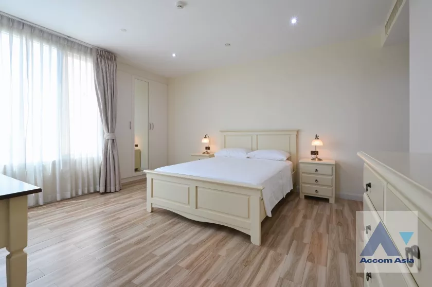 A whole floor |  4 Bedrooms  Condominium For Rent & Sale in Sukhumvit, Bangkok  near BTS Phrom Phong (AA36450)