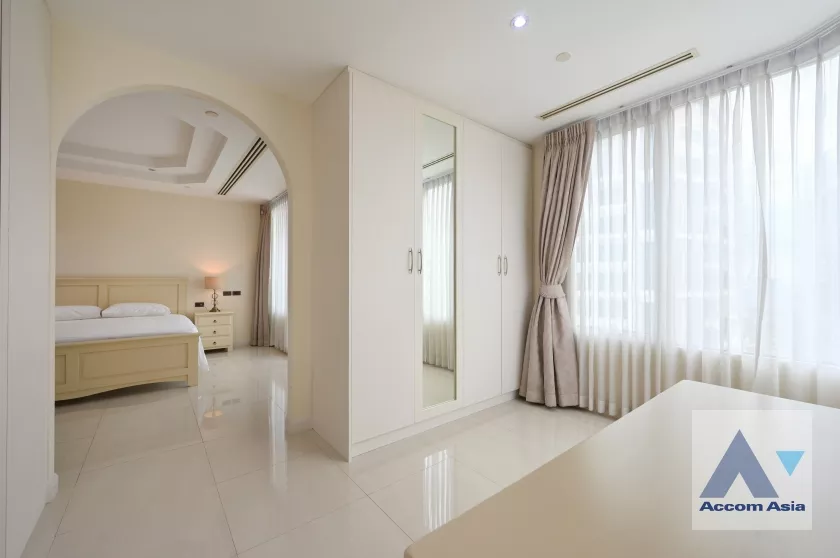 A whole floor |  4 Bedrooms  Condominium For Rent & Sale in Sukhumvit, Bangkok  near BTS Phrom Phong (AA36450)