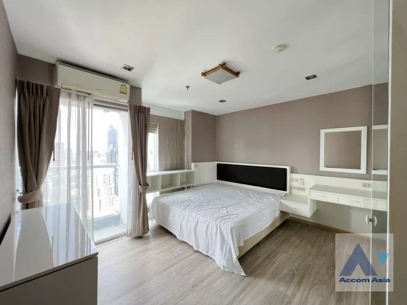 4  1 br Condominium For Sale in Silom ,Bangkok BTS Chong Nonsi at Silom Suite AA36455