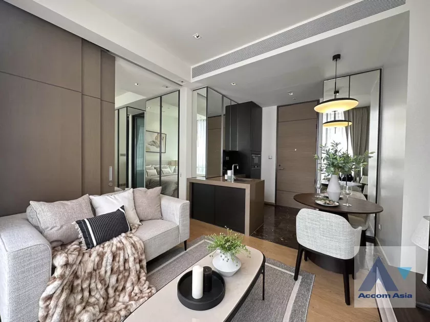  28 Chidlom Condominium  1 Bedroom for Rent BTS Chitlom in Ploenchit Bangkok