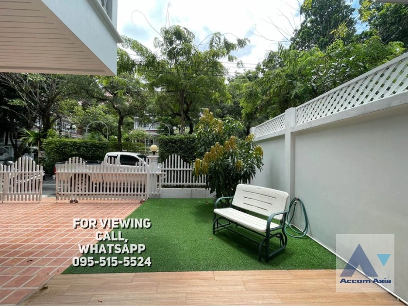  1  3 br Townhouse For Rent in Bang Na ,Bangkok BTS Bearing at Fantasia Villa 2 AA36460