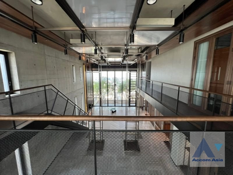 unitDuplex Condo | Windshell Naradhiwas