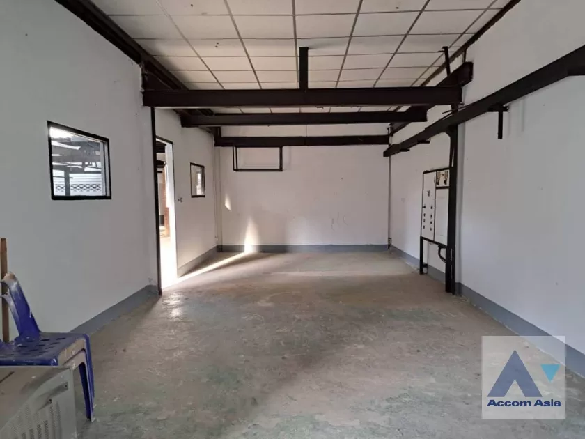 14  House for rent and sale in Sukhumvit ,Bangkok BTS Ekkamai AA36473