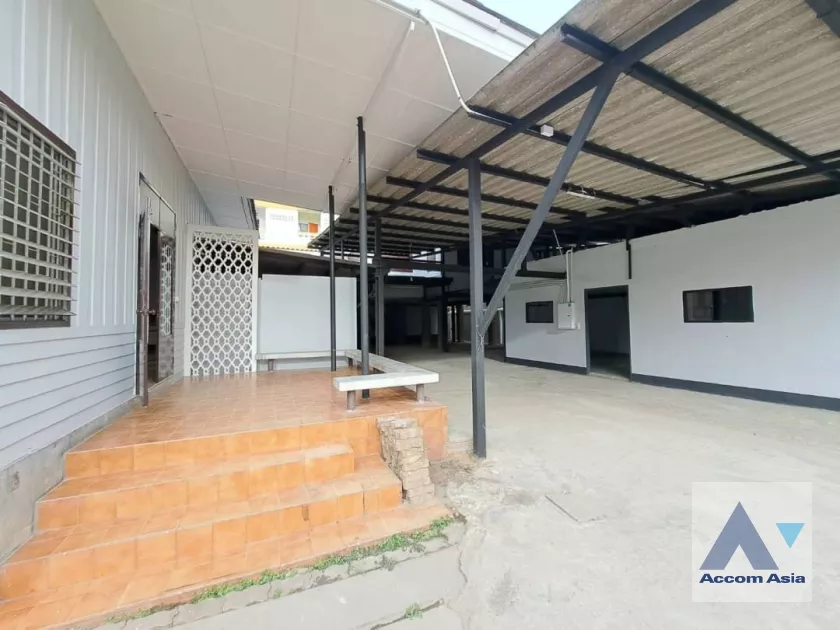  2  House for rent and sale in Sukhumvit ,Bangkok BTS Ekkamai AA36473