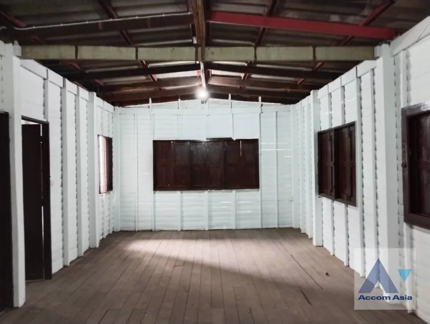 15  House for rent and sale in Sukhumvit ,Bangkok BTS Ekkamai AA36473