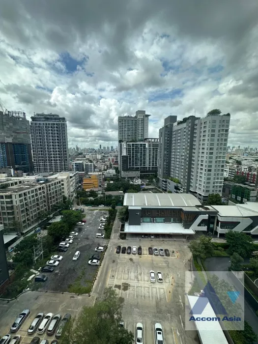 10  2 br Condominium For Rent in Ratchadapisek ,Bangkok MRT Sutthisan at XT Huaikhwang  AA36486
