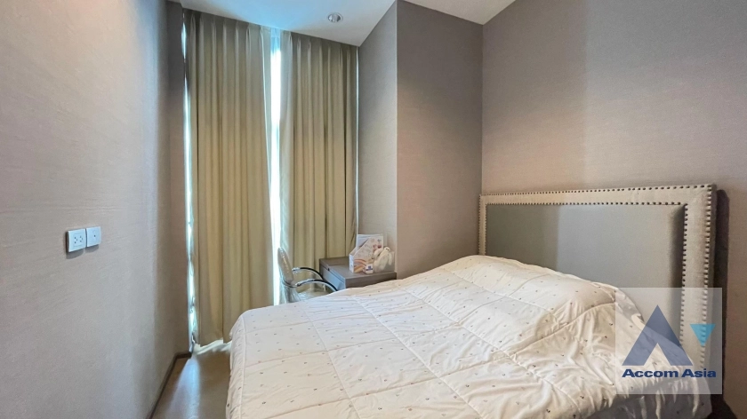 5  2 br Condominium For Sale in Silom ,Bangkok BTS Surasak at The Diplomat Sathorn AA36491