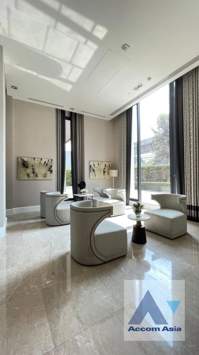 14  2 br Condominium For Sale in Silom ,Bangkok BTS Surasak at The Diplomat Sathorn AA36491