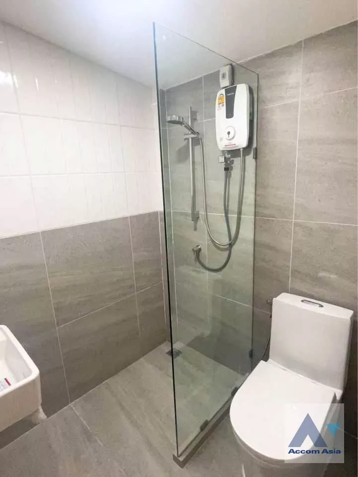 unit Building For Rent in Sathorn, Bangkok  near BTS Saint Louis (AA36496)