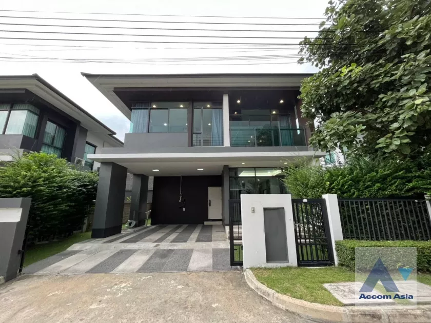  Setthasiri Krungthep Kreetha 1  House  3 Bedroom for Rent   in Ramkhamhaeng Bangkok