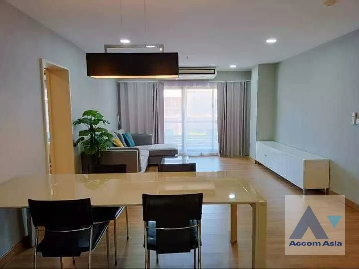  2 Bedrooms  Condominium For Rent in Ploenchit, Bangkok  near BTS Ploenchit (AA36506)