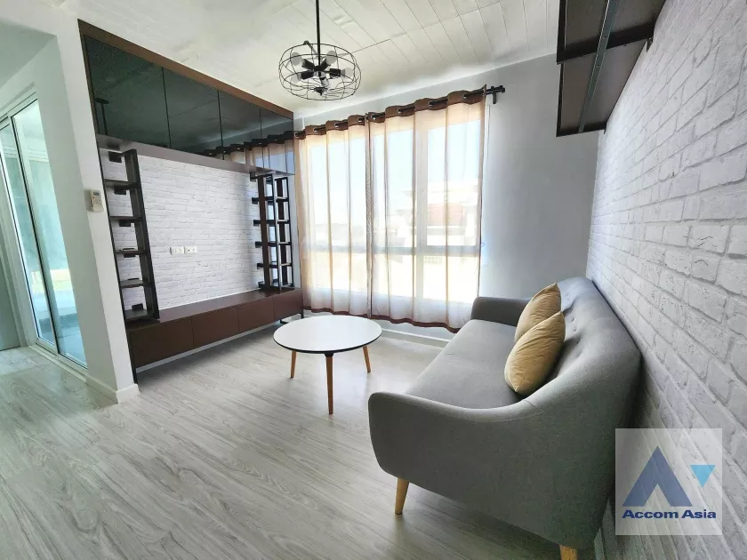  1  2 br Condominium For Sale in Ratchadaphisek ,Bangkok MRT Sutthisan at C Style Condo AA36510