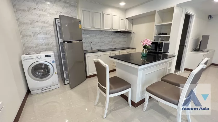  1  1 br Apartment For Rent in Sukhumvit ,Bangkok BTS Phrom Phong at Low-rise apartment, Walk 400m to BTS AA36511
