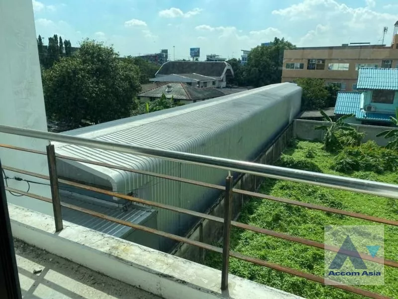 15  Building for rent and sale in Phaholyothin ,Bangkok MRT Sutthisan AA36513