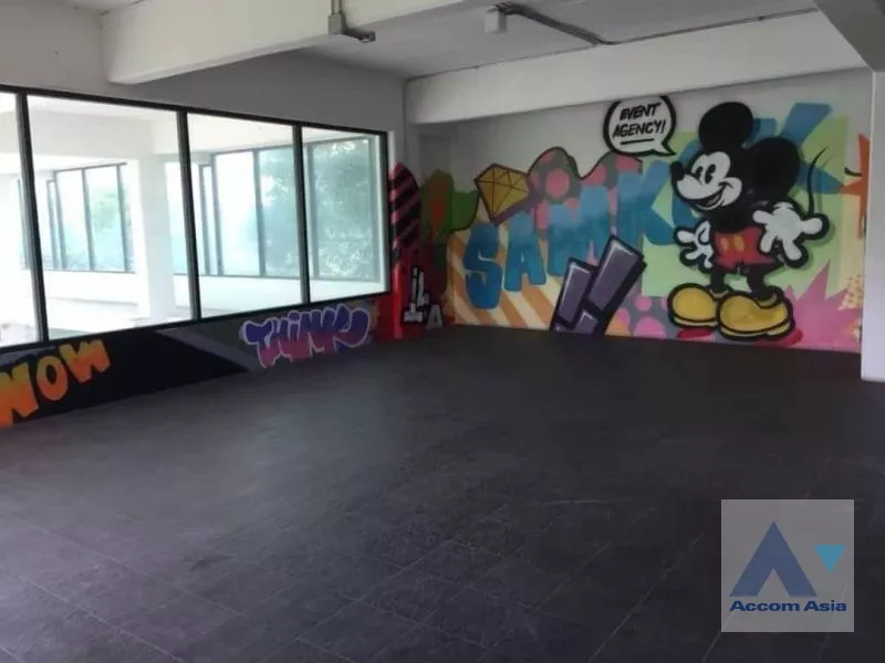  1  Building for rent and sale in Phaholyothin ,Bangkok MRT Sutthisan AA36513