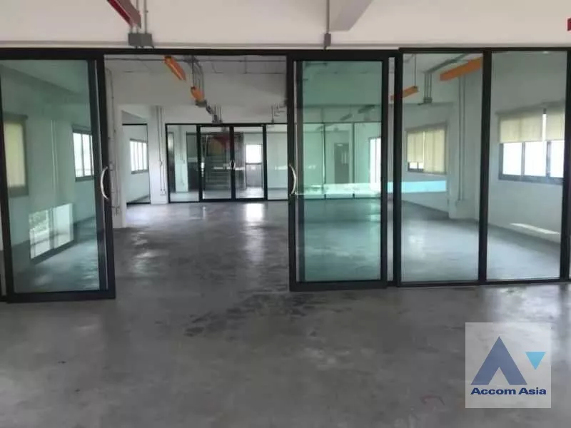 4  Building for rent and sale in Phaholyothin ,Bangkok MRT Sutthisan AA36513