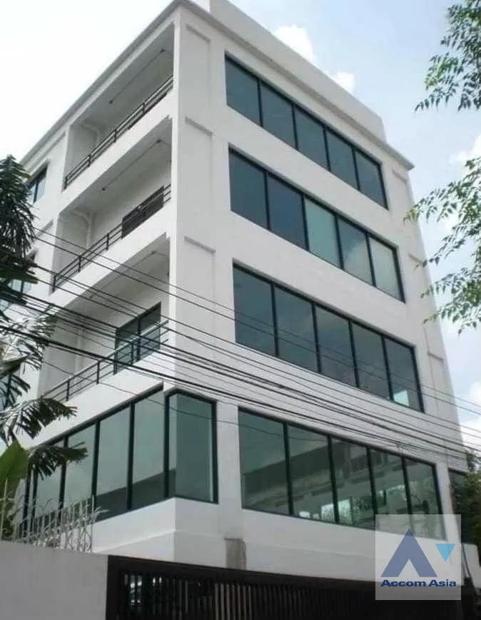  2  Building for rent and sale in ratchadapisek ,Bangkok MRT Sutthisan AA36513