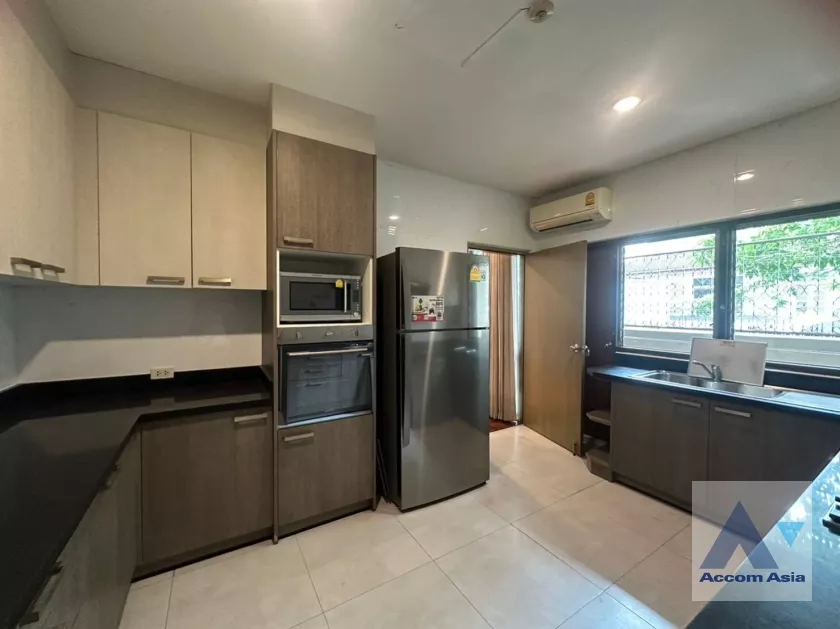 5  3 br Apartment For Rent in Sukhumvit ,Bangkok BTS Phrom Phong at Family Size Desirable AA36515
