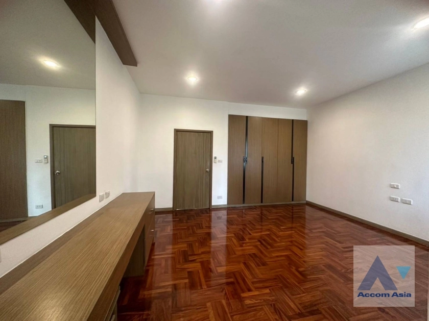 8  3 br Apartment For Rent in Sukhumvit ,Bangkok BTS Phrom Phong at Family Size Residence Starting at 280 Sqm AA36515