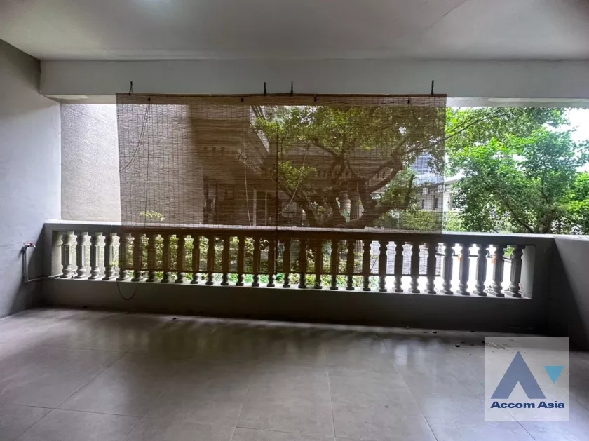 16  3 br Apartment For Rent in Sukhumvit ,Bangkok BTS Phrom Phong at Family Size Desirable AA36515