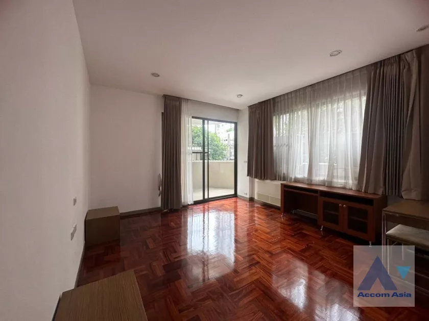 11  3 br Apartment For Rent in Sukhumvit ,Bangkok BTS Phrom Phong at Family Size Desirable AA36515