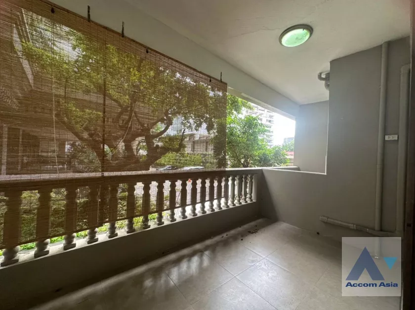 18  3 br Apartment For Rent in Sukhumvit ,Bangkok BTS Phrom Phong at Family Size Desirable AA36515