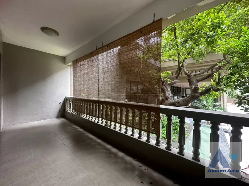 17  3 br Apartment For Rent in Sukhumvit ,Bangkok BTS Phrom Phong at Family Size Desirable AA36515