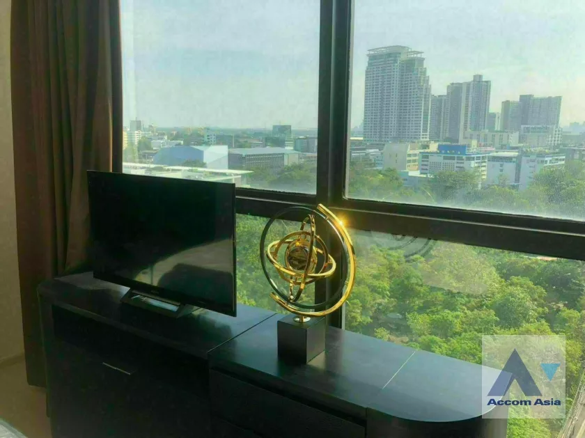 4  2 br Condominium For Sale in Sukhumvit ,Bangkok BTS Phra khanong at Rhythm Sukhumvit 44/1   AA36519