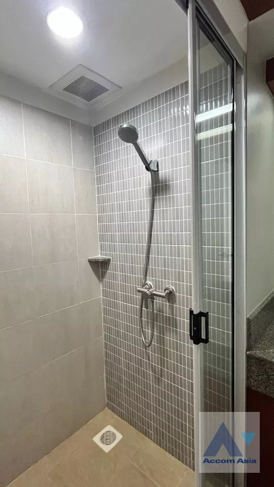 13  2 br Condominium For Rent in Sathorn ,Bangkok MRT Khlong Toei at Yen Akard Garden AA36528