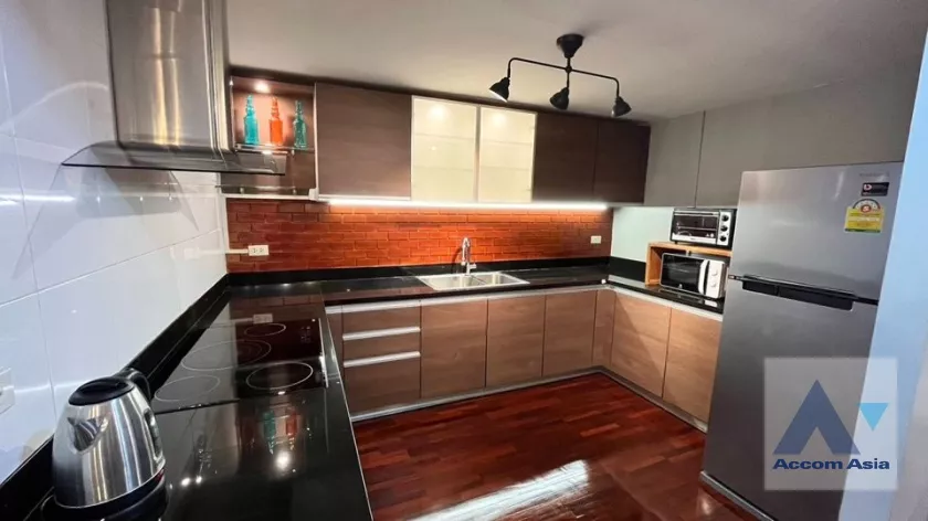 7  2 br Condominium For Rent in Sathorn ,Bangkok MRT Khlong Toei at Yen Akard Garden AA36528