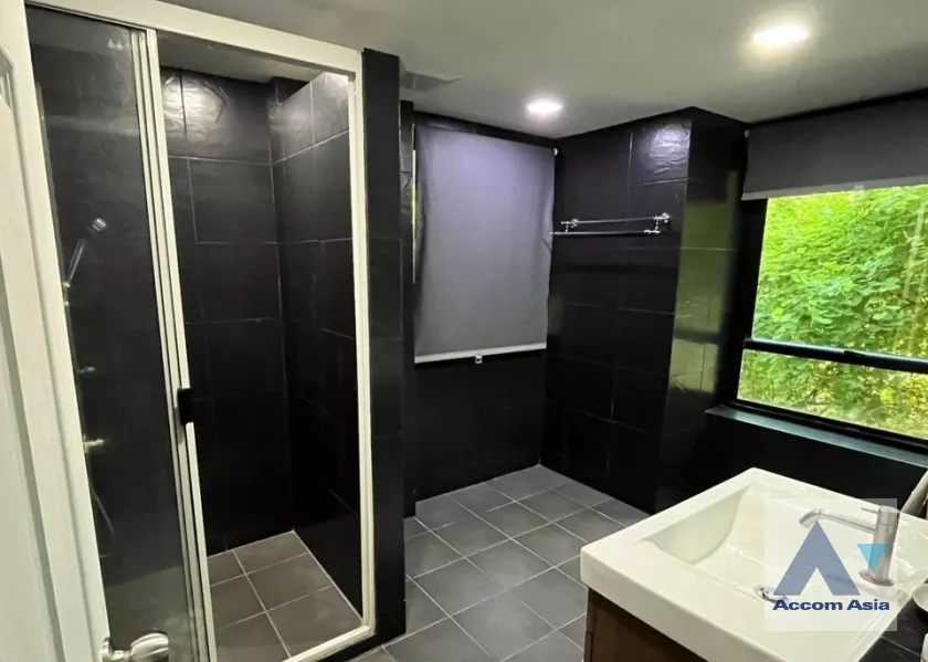 12  2 br Condominium For Rent in Sathorn ,Bangkok MRT Khlong Toei at Yen Akard Garden AA36528