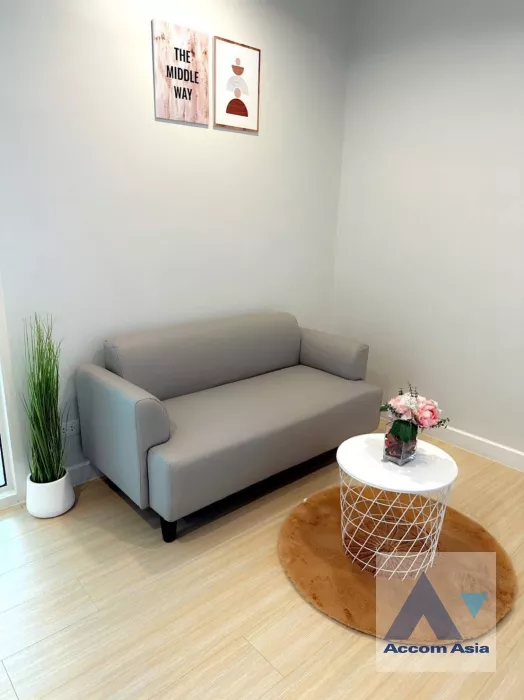  Metro Sky Wutthakat Condominium  1 Bedroom for Rent   in Dusit Bangkok