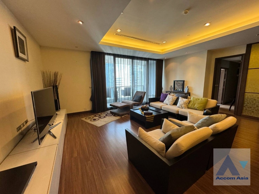 Fully Furnished |  Sky Villas Sathorn Condominium  3 Bedroom for Rent BTS Chong Nonsi in Sathorn Bangkok