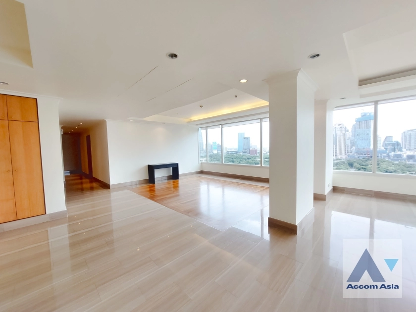  1  4 br Condominium For Rent in Ploenchit ,Bangkok BTS Ratchadamri at Baan Ratchadamri AA36540