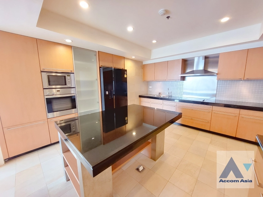 13  4 br Condominium For Rent in Ploenchit ,Bangkok BTS Ratchadamri at Baan Ratchadamri AA36540