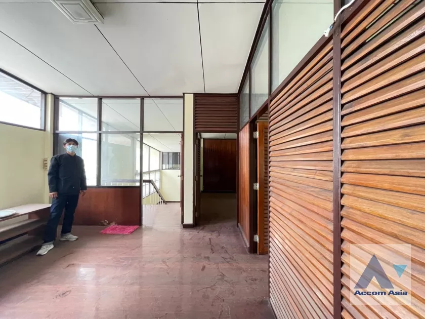 13  House For Rent in Sukhumvit ,Bangkok BTS Ekkamai AA36548