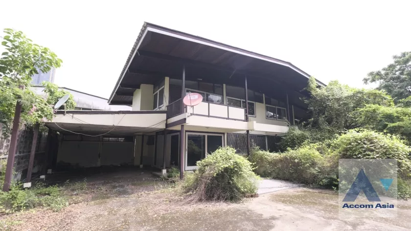 unitHome Office |  House For Rent in Sukhumvit, Bangkok  near BTS Ekkamai (AA36548)