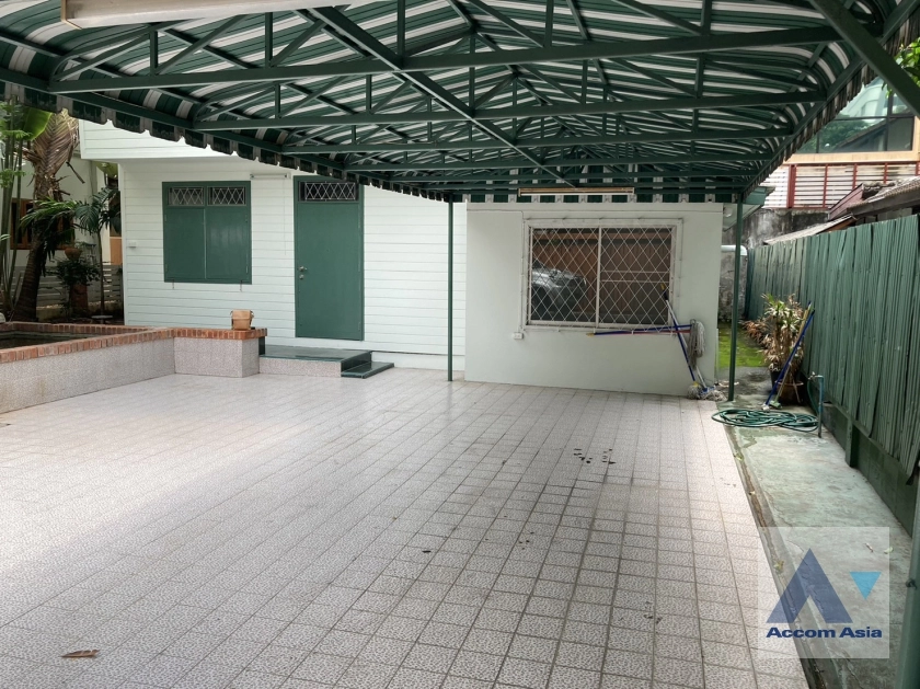  1  2 br House for rent and sale in Sathorn ,Bangkok BTS Saint Louis AA36551