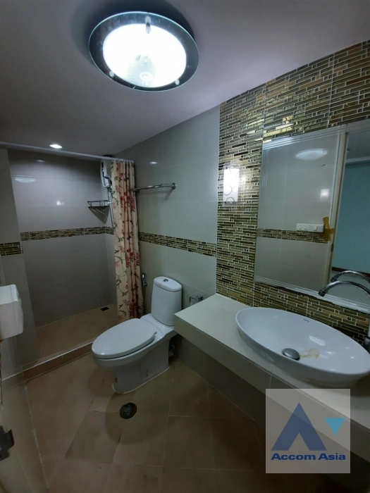 19  House For Rent in Phaholyothin ,Bangkok BTS Ari AA36553