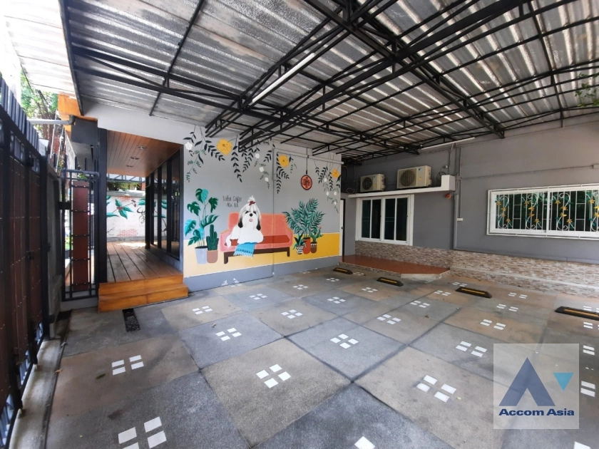 unit House For Rent in Phaholyothin, Bangkok  near BTS Ari (AA36553)