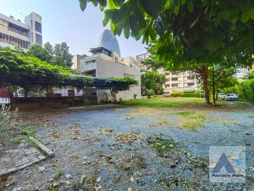 27  4 br House For Rent in Phaholyothin ,Bangkok BTS Ari AA36557