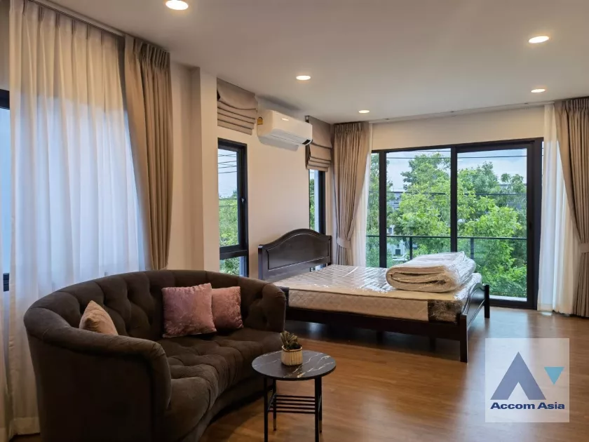 9  4 br House for rent and sale in Samutprakan ,Samutprakan  at Centro Bangna AA36563