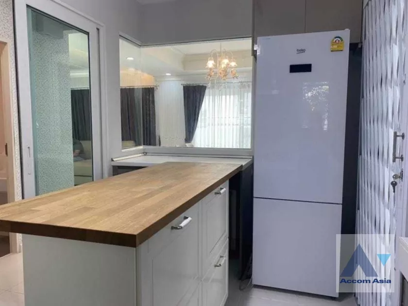 unit 3 Bedrooms  House For Rent in Samutprakan, Samutprakan  (AA36564)