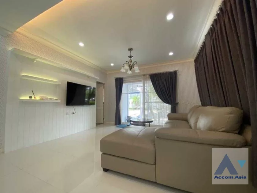 unit 3 Bedrooms  House For Rent in Samutprakan, Samutprakan  (AA36564)