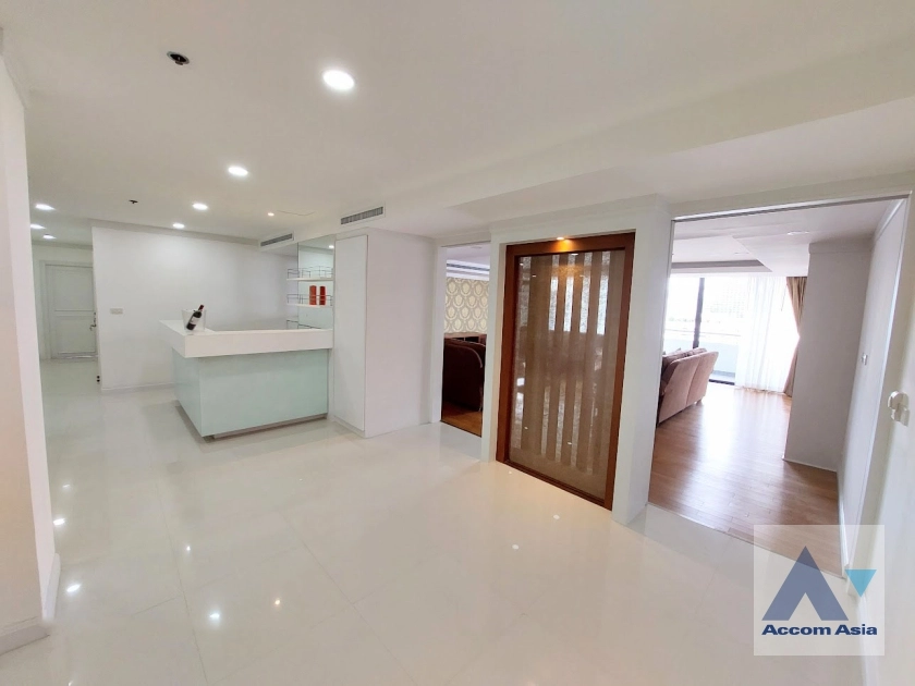 6  3 br Condominium for rent and sale in Sukhumvit ,Bangkok BTS Nana at Kallista Mansion AA36577